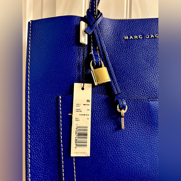 Marc Jacobs leather shoulder bag with tag - Picture 2 of 4